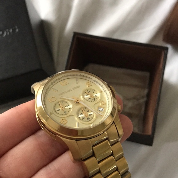 Michael Kors Gold Watch - Picture 8 of 8